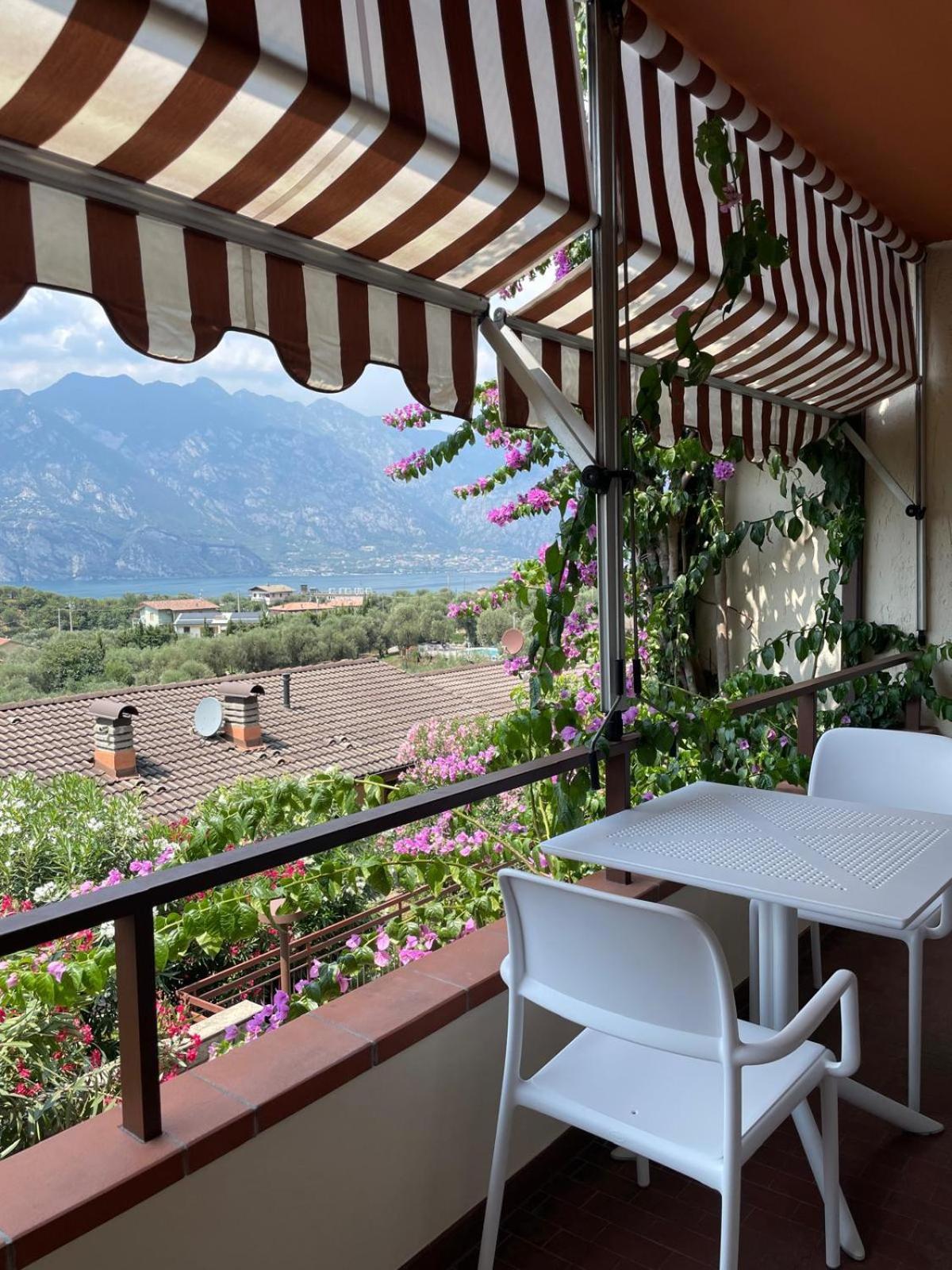 Residence Kormorano Malcesine Buitenkant foto